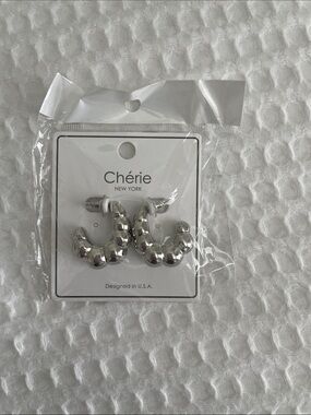 Chérie New York Silver Hoop Earrings